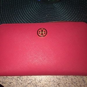 Tory Burch wallet